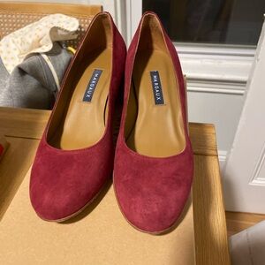 Margaux Pump 6.5 Burgundy like new!